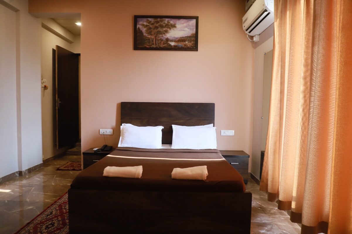 Clean rooms Karjat resort