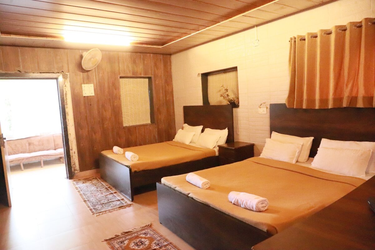 Double sharing rooms Karjat